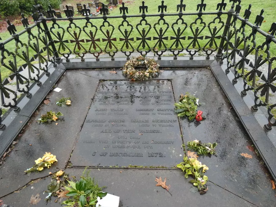 Springwell Pit Community Grave