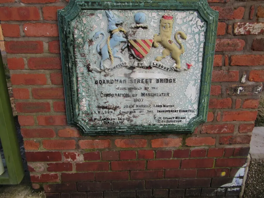 Plaque